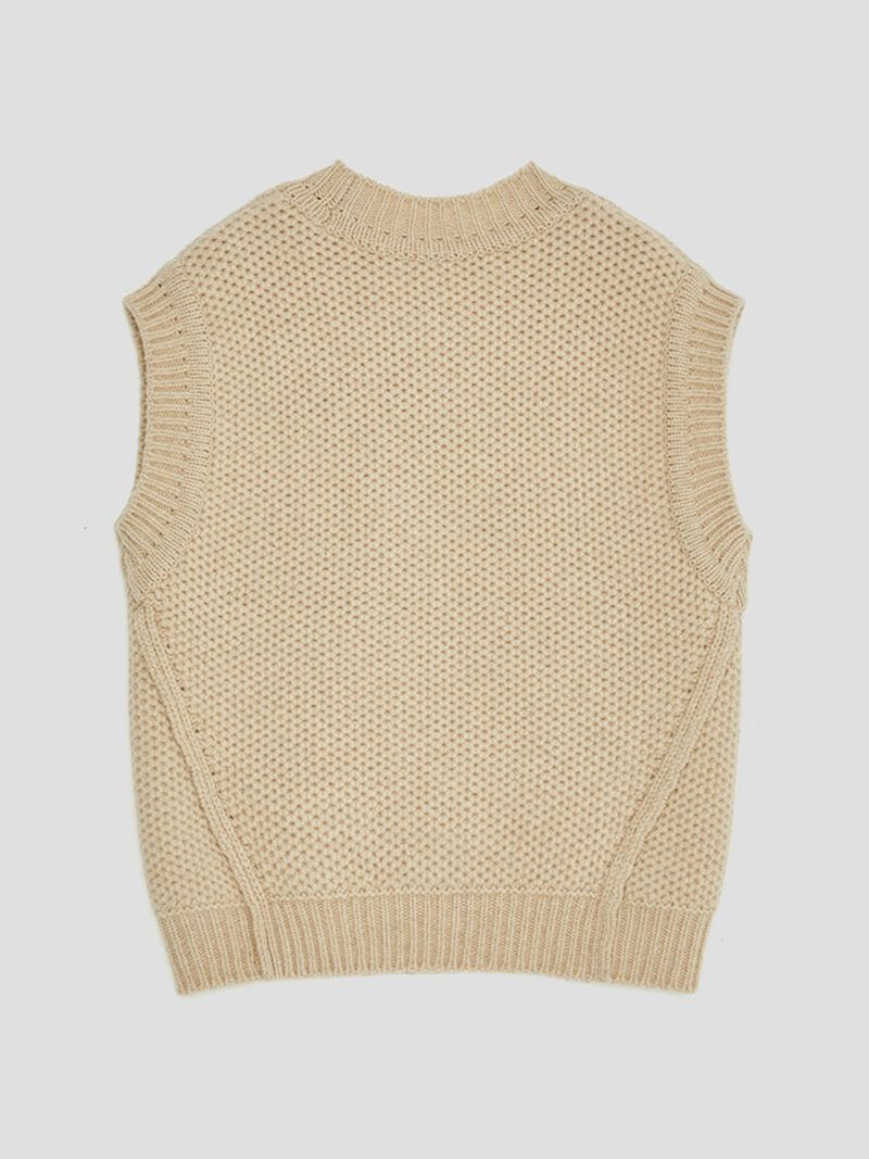 CHUNKY-CABLE-VEST-LIGHT-BEIGE