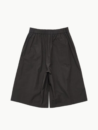 AMOMENTO - TWO TUCK WIDE SHORTS